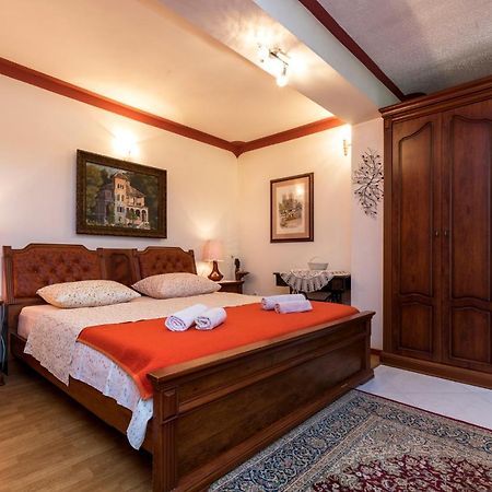 Apartman Maya Mali Lošinj Exterior foto